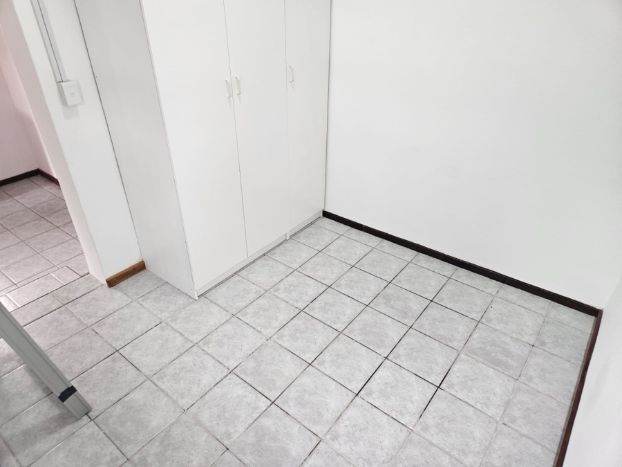 To Let 1 Bedroom Property for Rent in Zoo Park Western Cape